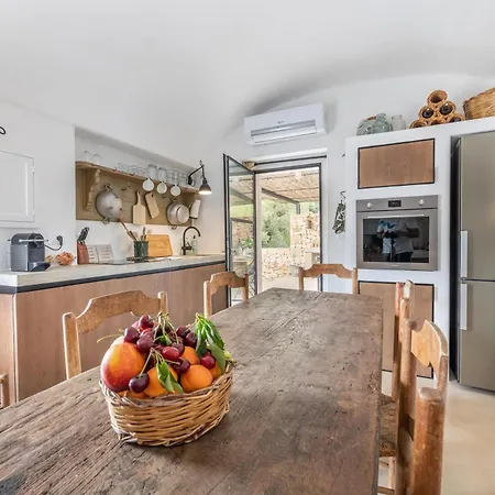 Trulli Di Olivia * Ceglie Messapica